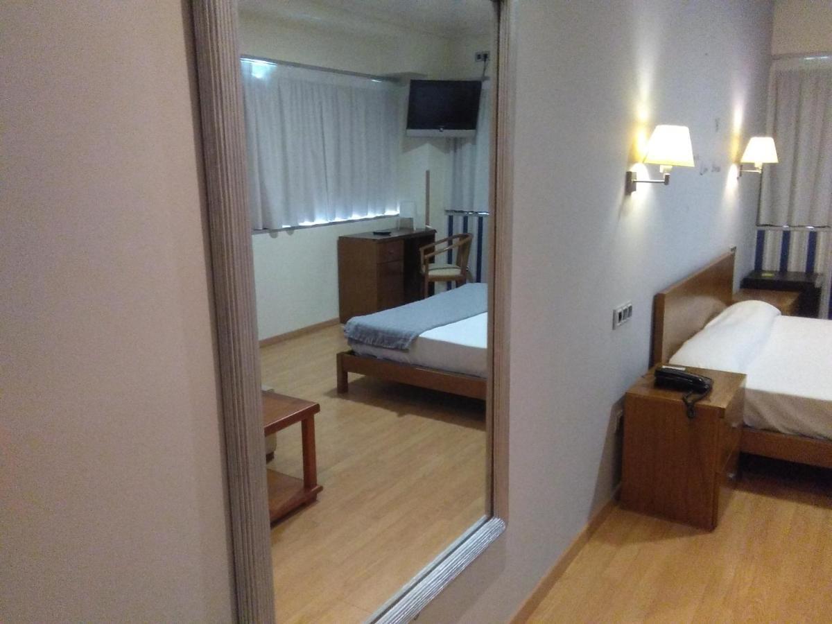 Hotel Ciudad De コレージャ エクステリア 写真