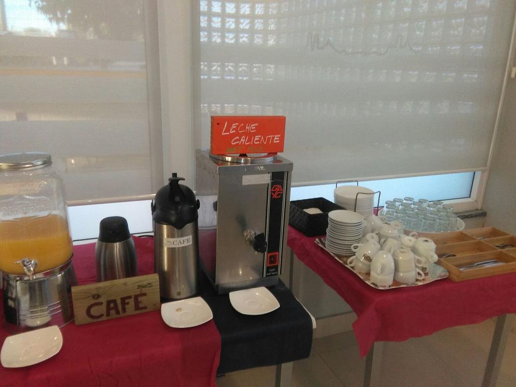 Hotel Ciudad De コレージャ エクステリア 写真